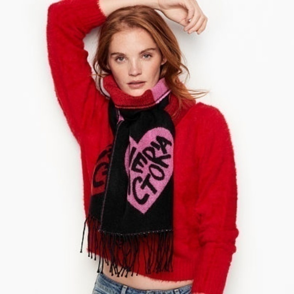 Victorias Secret Valentines Wrap Scarf Angel Love Heart Black/Red